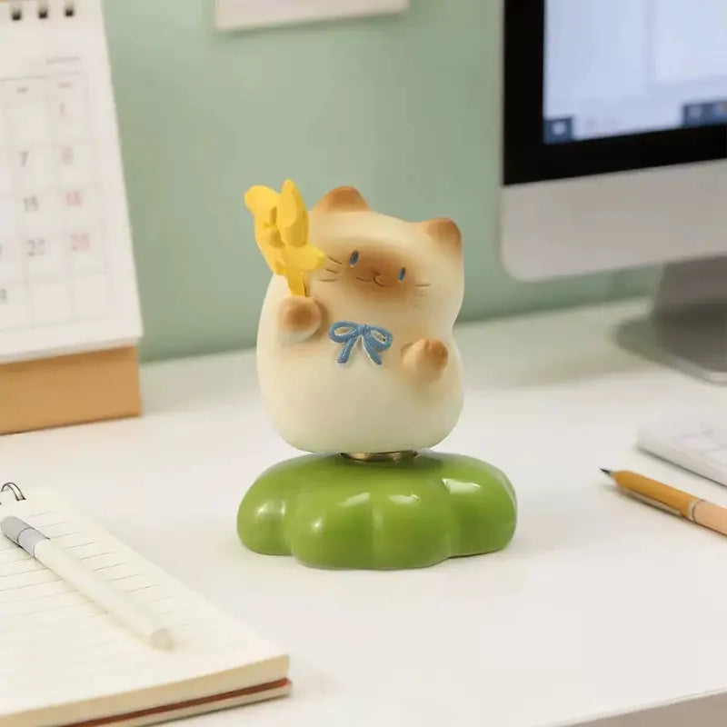 Cat Pai Carefree Spin Series Figure Blind Box