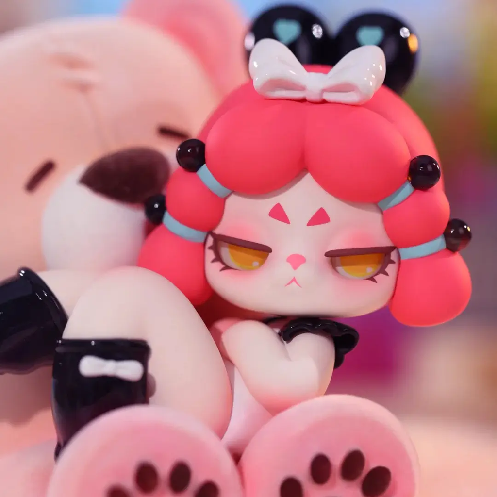 Miss Rara Savage Growth Series Blind Box Figure