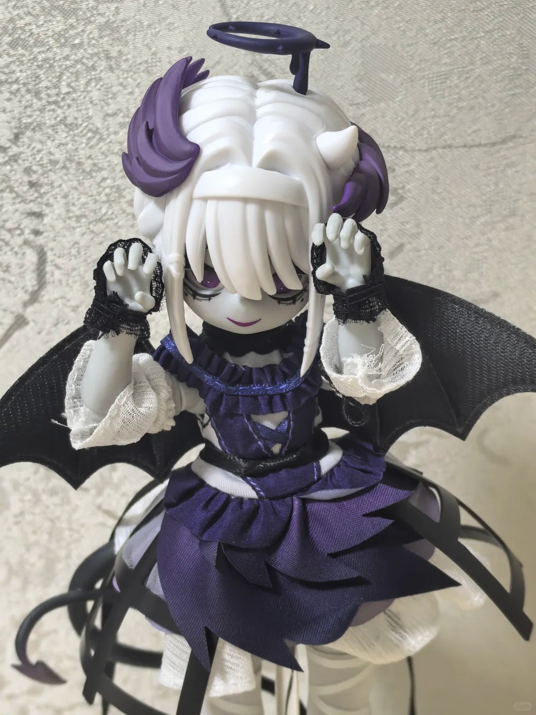 Feifei Devil Card: An articulated figure featuring a dual-sided angel/devil concept—a trendy, fully assembled purple-and-black Gothic little devil collectible.