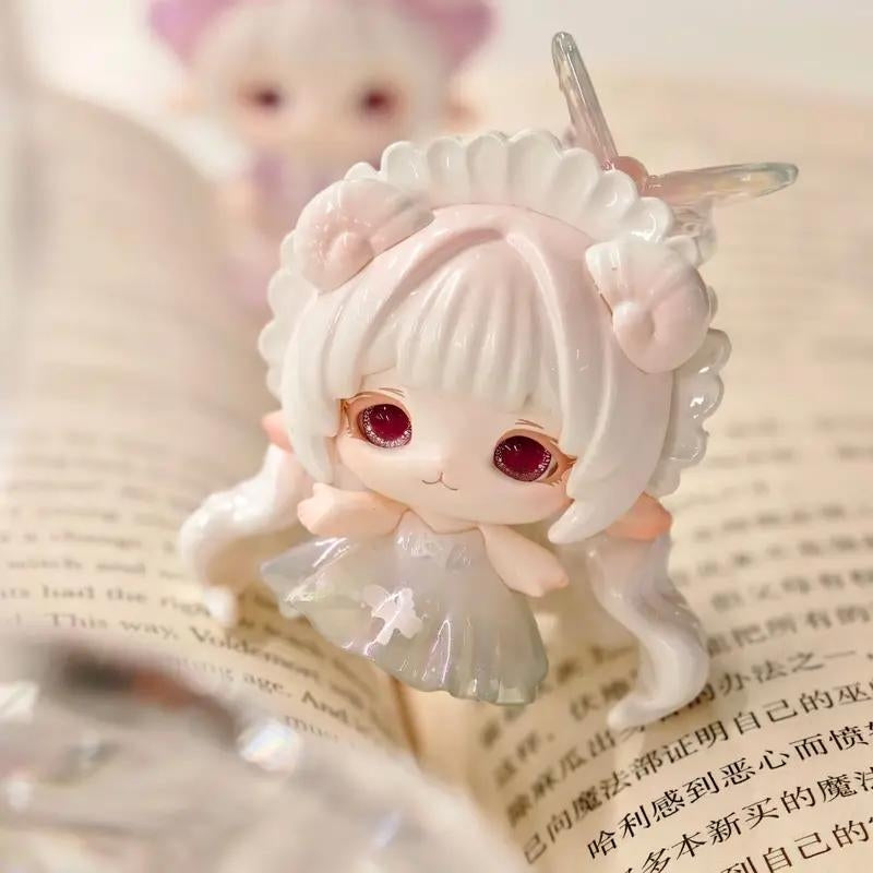 Mimia Crystal Palace Figure Series Blind Box