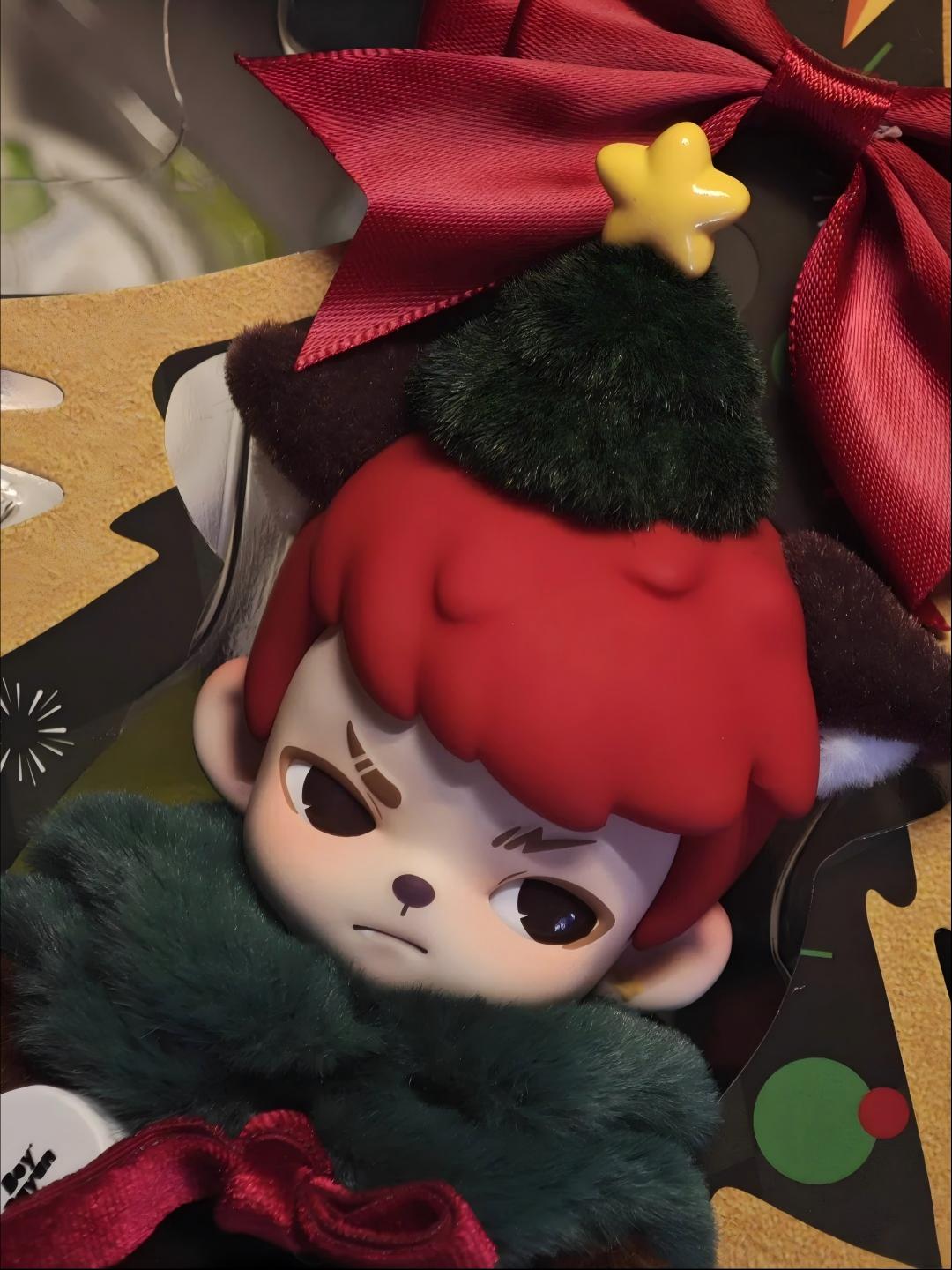 Rayan Christmas Tree Art Toy – Vinyl-Face Plush Doll – Christmas-Themed Collectible Figure