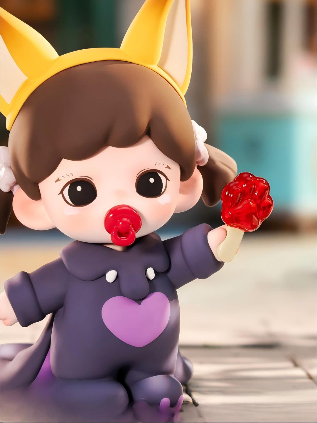 Zorra "Eating Paws" Trendy Art Toy – Fox Girl Vinyl Figure – Desktop Ornament / Collectible Gift