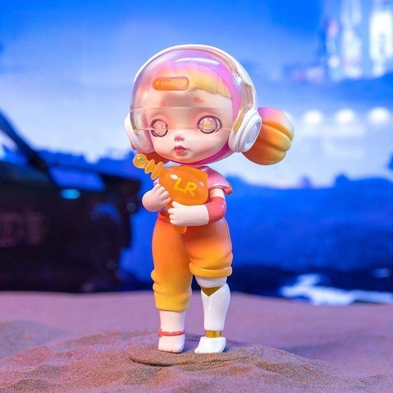Space Capsule-Laura CYBERPUNK I