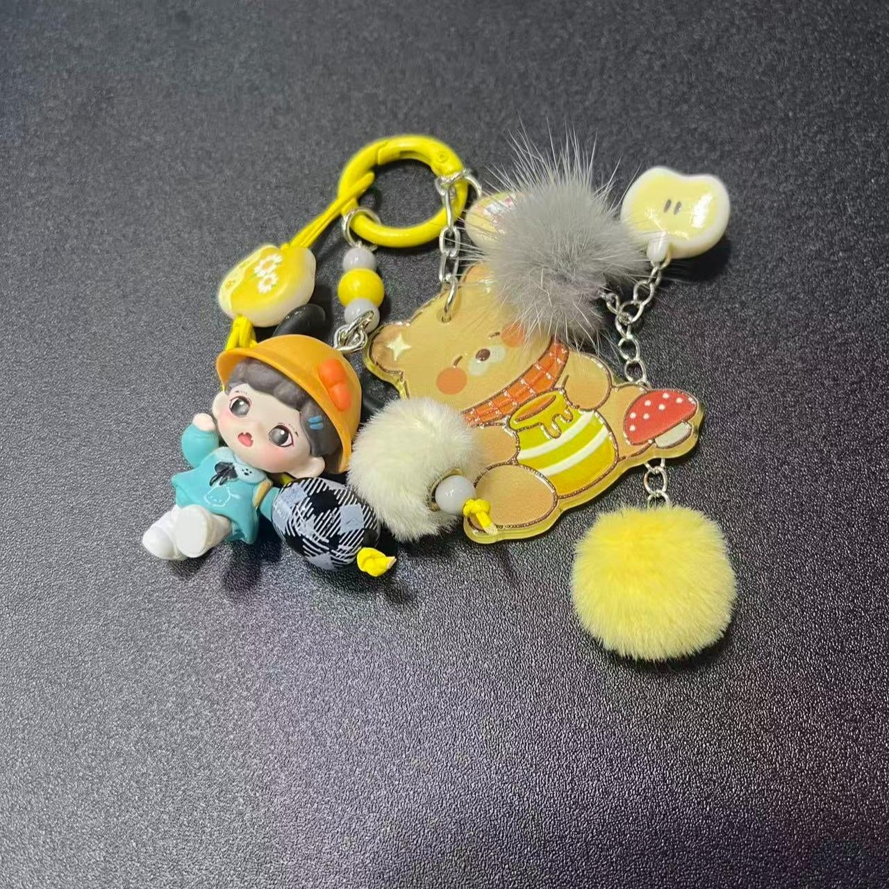 zoraa and dora pendant