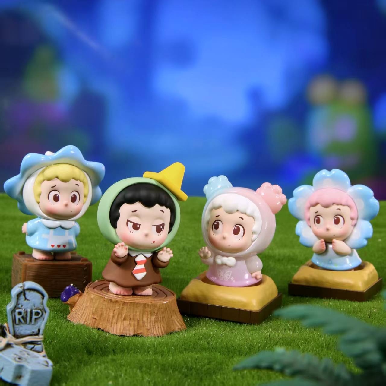 Piny Lawn Guardians Series Figures Blind Box