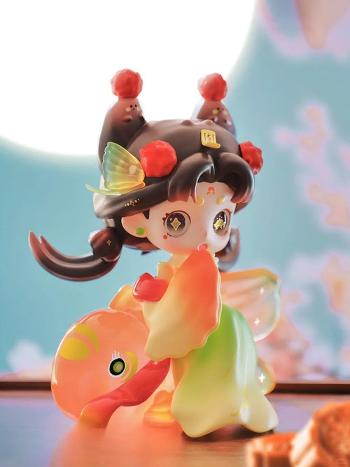 # Keeno Glimmer‑Glass Reverie Large Art Toy (16cm, Limited to 80 Pieces)