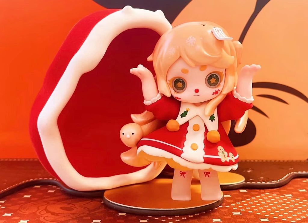 Keeno Sleepy Snowy Night Variant Hang‑Card Collectible Figure, Limited Variant Color Version, Hang‑Card Retail Packaging, for Collection & Display (Figure Only, Extra Accessories Not Included)