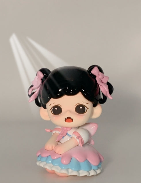 Zoraa "Peach Blossom Fairy" Art Toy – Traditional Chinese-Style Fairy Dress Theme – Cute Desktop Figurine/Collectible Gift