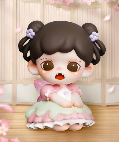 Zoraa "Peach Blossom Fairy" Art Toy – Traditional Chinese-Style Fairy Dress Theme – Cute Desktop Figurine/Collectible Gift